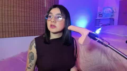 Snapshot of jeylee_ chatting on September 25, 12:37 pm Jeyy online show from September 25, 12:37 pm