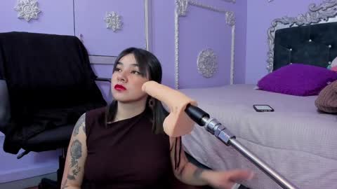 Snapshot of jeylee_ chatting on October 7, 12:31 pm Jeyy online show from October 7, 12:31 pm