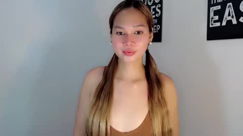 JHESSI online show from February 25, 2:04 pm