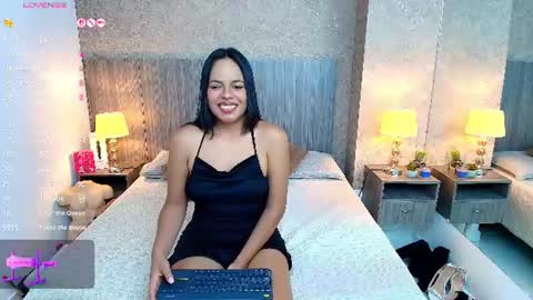 Jimena Salazar online show from June 28, 7:20 pm