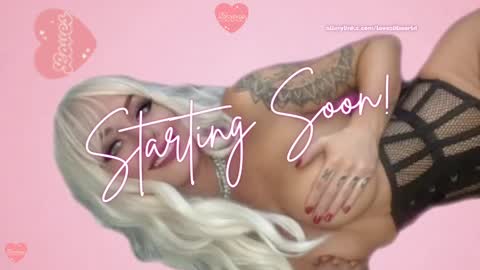 Snapshot of jinxy_loves chatting on October 31, 9:41 pm jinxy loves online show from October 31, 9:41 pm