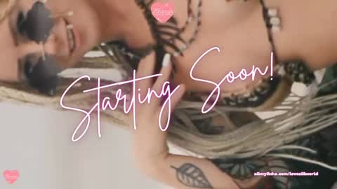 Snapshot of jinxy_loves chatting on October 5, 3:11 am jinxy loves online show from October 5, 3:11 am