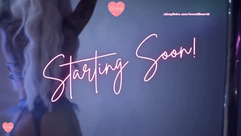 Snapshot of jinxy_loves chatting on October 18, 1:08 am jinxy loves online show from October 18, 1:08 am