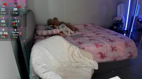Juliette Rose online show from July 2, 6:41 am