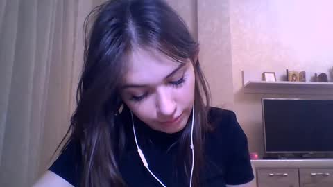 Jennifer online show from November 11, 5:43 pm