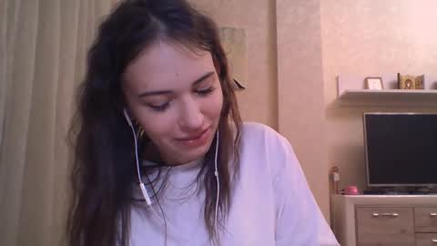 Jennifer online show from November 21, 5:48 pm