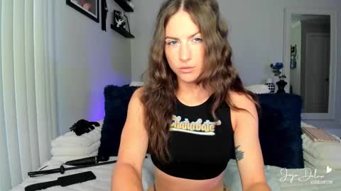    online show from October 19, 11:07 pm