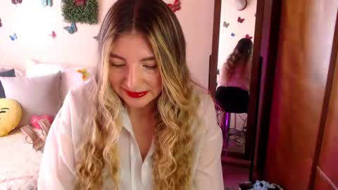 Jolie Mature online show from August 1, 8:44 pm