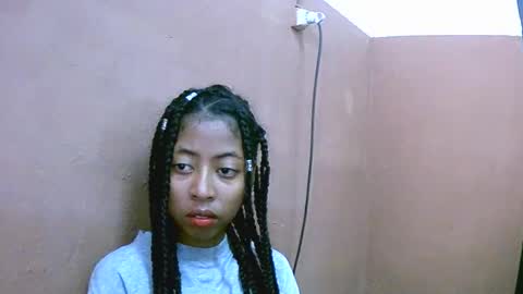 joliekah27 online show from March 1, 6:46 am