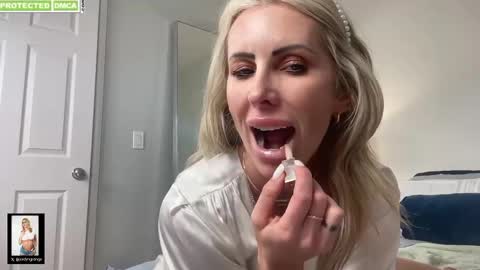 Snapshot of jordyngrangexo chatting on March 11, 8:20 pm Jordyn Grange online show from March 11, 8:20 pm