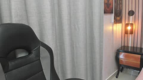 Katalina online show from December 20, 6:35 pm