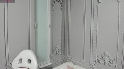 Katalina online show from December 29, 10:45 am