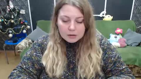 josiesun771 online show from January 4, 7:34 am