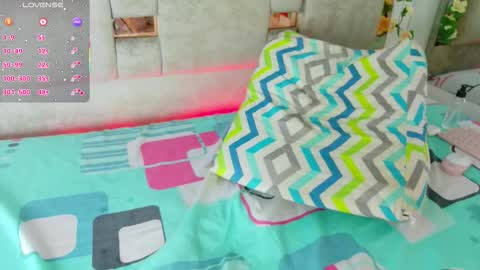 Snapshot of joy_vergara_ chatting on October 17, 11:30 pm joy_vergara_ online show from October 17, 11:30 pm