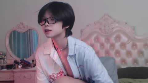 joycekay online show from June 25, 4:45 am