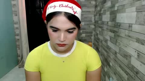 Snapshot of joycum_xxx chatting on December 10, 10:16 pm JOY in your heart  online show from December 10, 10:16 pm