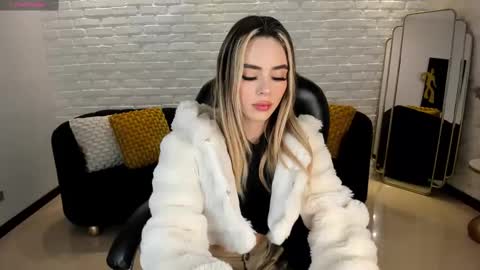 Juanita Clay online show from February 24, 12:03 pm