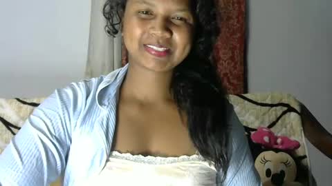 stellah online show from July 14, 2:01 am