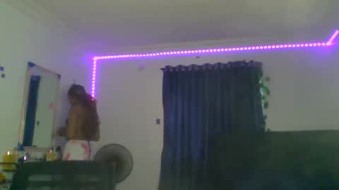 Emily online show from October 14, 8:17 am