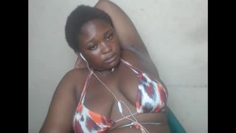 juicyboobssx online show from September 19, 11:26 pm