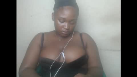 juicyboobssx online show from September 23, 11:58 pm