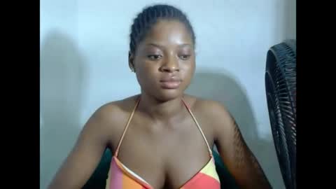 juicynpinkx online show from April 29, 5:30 pm