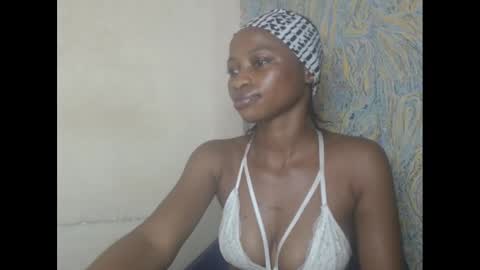 Snapshot of juicypiexx chatting on February 27, 11:04 pm juicypiexx online show from February 27, 11:04 pm