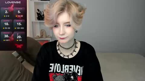 Jules online show from September 11, 1:06 am