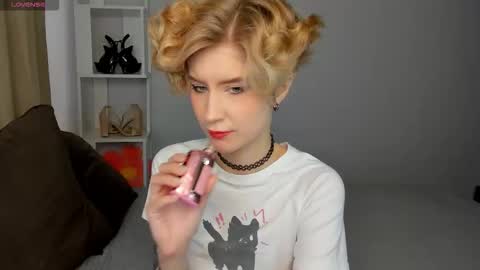 Jules online show from September 30, 2:39 am