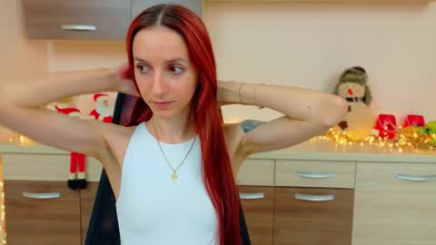 JuliaJae online show from December 16, 7:14 am