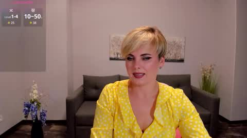 Snapshot of julia_wilsons chatting on September 17, 12:14 pm Julia online show from September 17, 12:14 pm