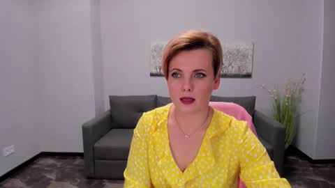 Snapshot of julia_wilsons chatting on February 25, 1:10 pm Julia online show from February 25, 1:10 pm