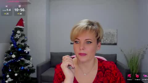 Snapshot of julia_wilsons chatting on December 26, 7:13 am Julia online show from December 26, 7:13 am