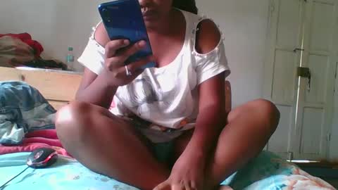 juliah02 online show from March 7, 12:23 pm