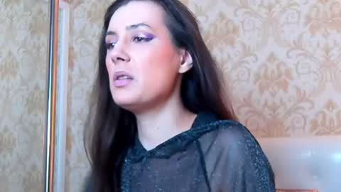 JuliaHunt online show from July 6, 12:32 pm