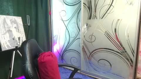 juliamorgann online show from May 2, 7:55 am