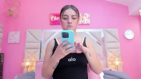 juliana_diamond_ online show from June 18, 9:14 am