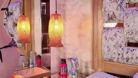 Snapshot of juliana_mendez25 chatting on October 10, 9:31 pm juliana_mendez25 online show from October 10, 9:31 pm