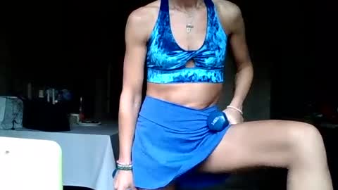 julianagold1 online show from July 5, 5:18 pm