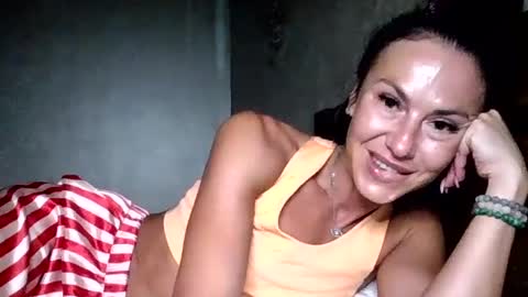 julianagold1 online show from August 6, 7:54 pm