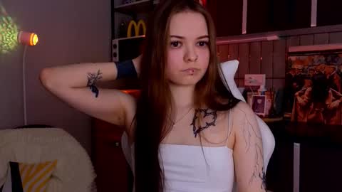 julidropp online show from December 15, 8:58 pm