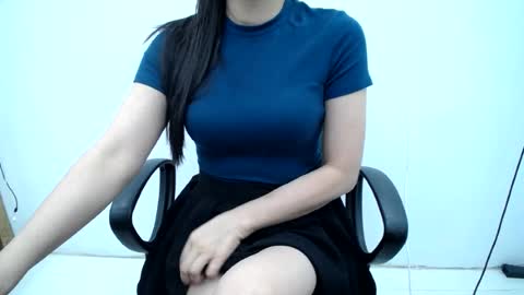 julie9x online show from July 17, 11:41 pm