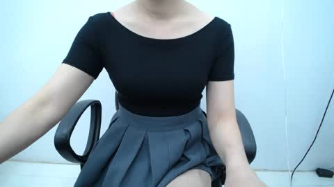 julie9x online show from June 23, 11:47 pm