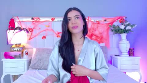 Juliet Bennet online show from October 27, 5:03 am