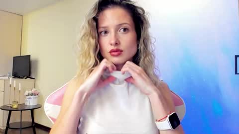 Snapshot of julie_flores chatting on October 9, 1:48 pm Julie online show from October 9, 1:48 pm