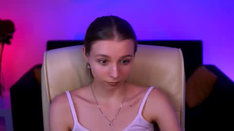 Snapshot of juliedaniel chatting on September 9, 1:33 pm juliedaniel online show from September 9, 1:33 pm