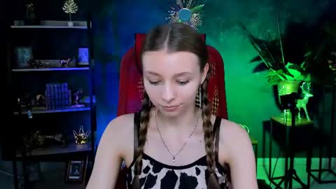 juliedaniel online show from June 12, 4:31 am