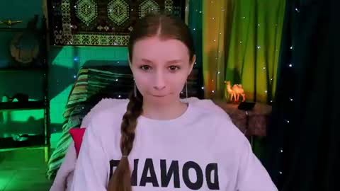 juliedaniel online show from June 11, 4:20 am