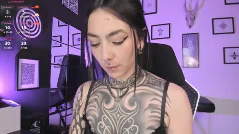 juliet_sourire online show from March 3, 3:51 pm