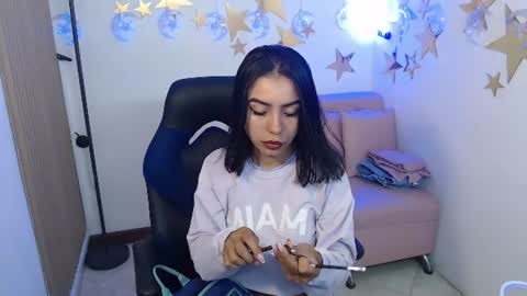 julieta_fn online show from June 30, 1:54 pm